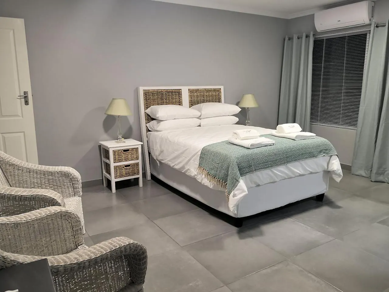 Guest house Northern Vine Guesthouse B&B Self-Catering Brackenfell